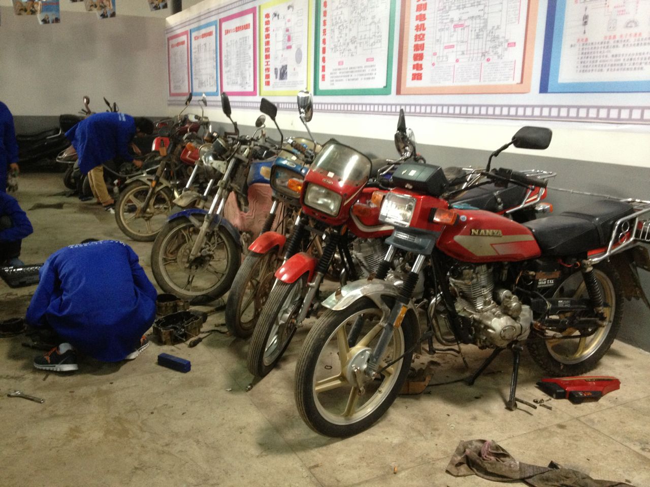 摩托車(chē)維修培訓(xùn)班 摩托車(chē)維修培訓(xùn)班